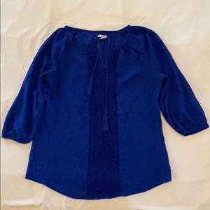 Croft & Barrow Blue peasant top with lace Sz Small